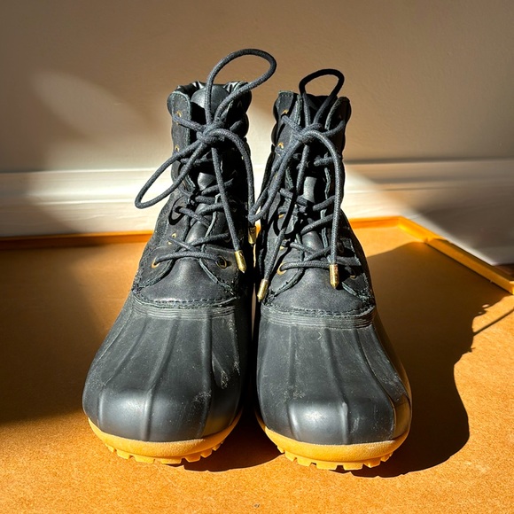 Sam Edelman winter boots with rubber base and animal print upper (size 7M) - Picture 2 of 4